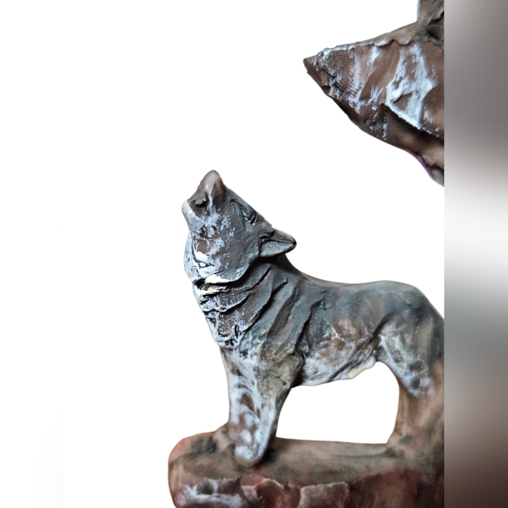 Resin Native American Indian Warrior On Horse Howling wolf sculpture Pottery 9" - Picture 5 of 11